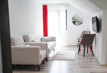 Фото номера Люкс с балконом и видом на горы Отель Piscul Negru Hotel - Transfagarasan г. Cumpăna 11
