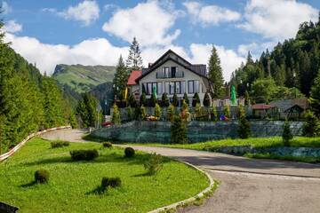 Фотографии Отель Piscul Negru Hotel - Transfagarasan г. Cumpăna (Румыния) №3 Фото Отель Piscul Negru Hotel - Transfagarasan г. Cumpăna 3